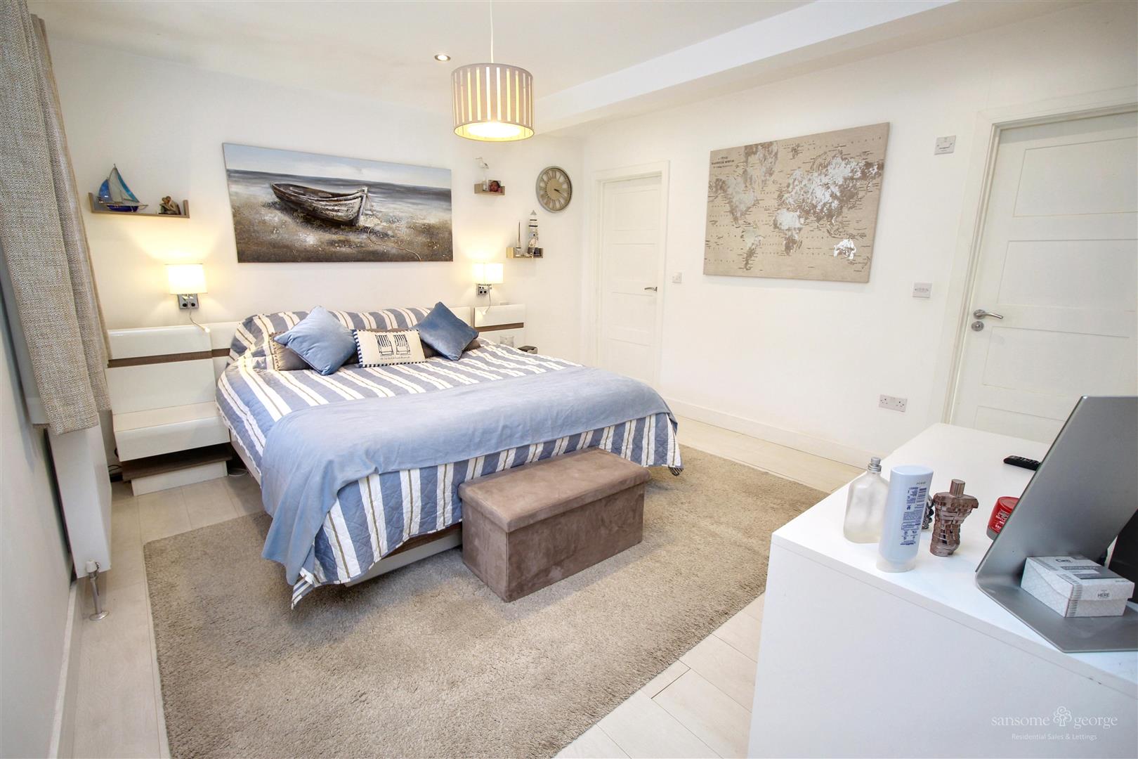 Langley Hill, Tilehurst, Reading